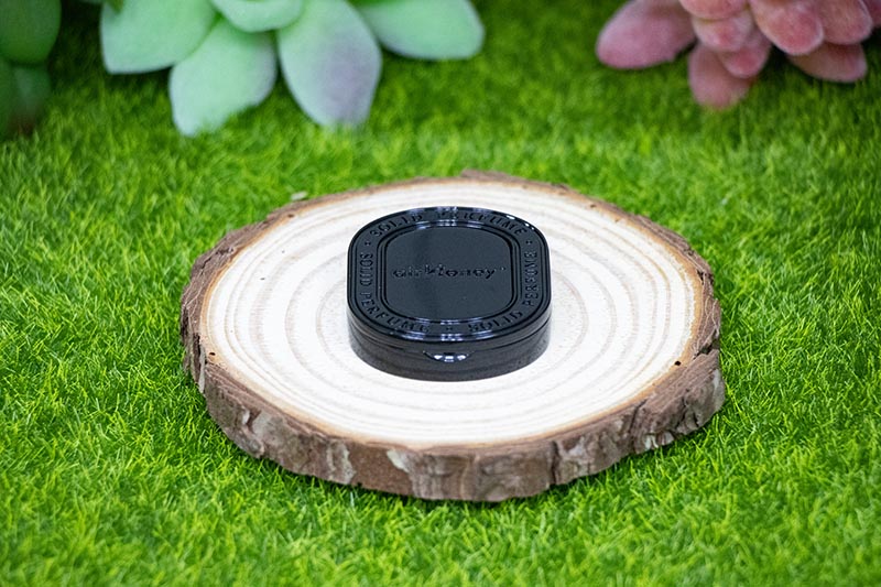 Luxury Refillable Solid Perfume in Flip-Top Zamak Case