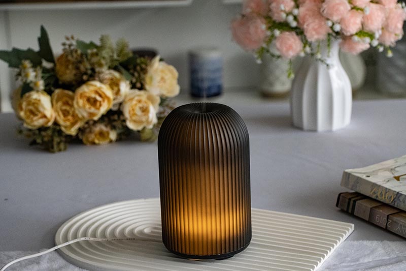 Stylish Matte Black Mist Aroma Diffuser with Warm Light