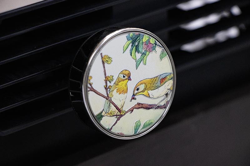Chinese-Inspired Car Vent Diffuser with Bird & Branch Design