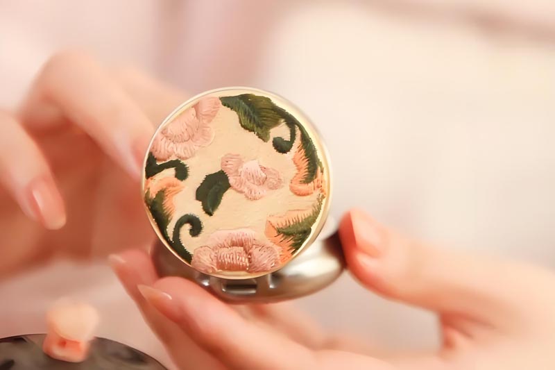Solid Perfume in Hand-Embroidered Metal Round Box