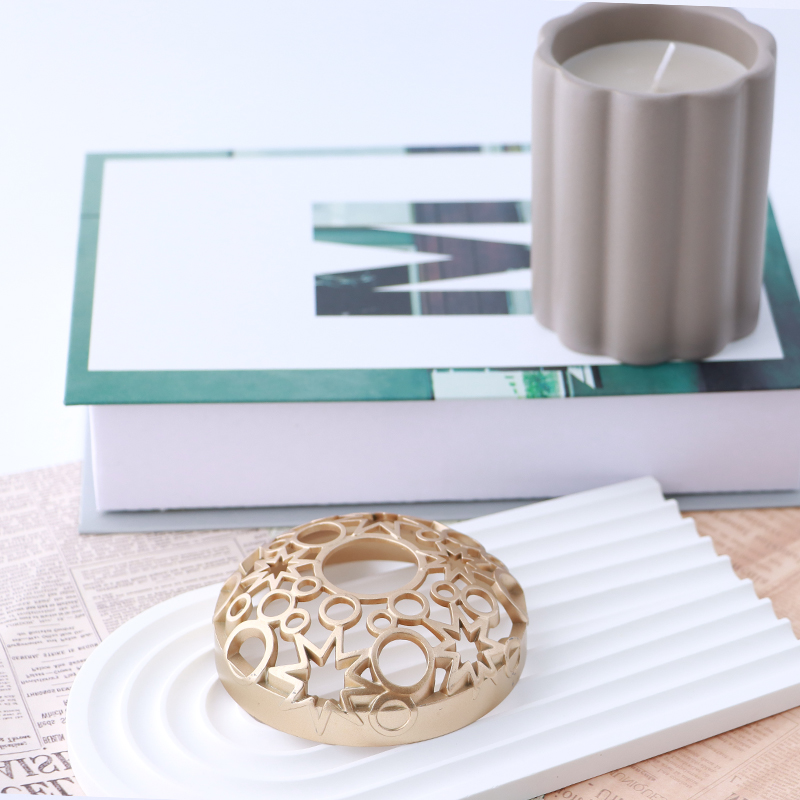 Decorative Metal Candle Lid &ndash; Fits Glass or Tin Jars