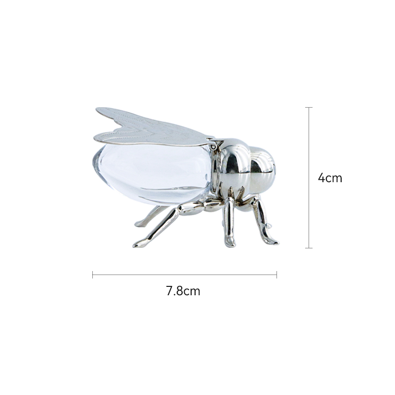 Whimsical Cicada Salt & Pepper Shaker for Fun Dining