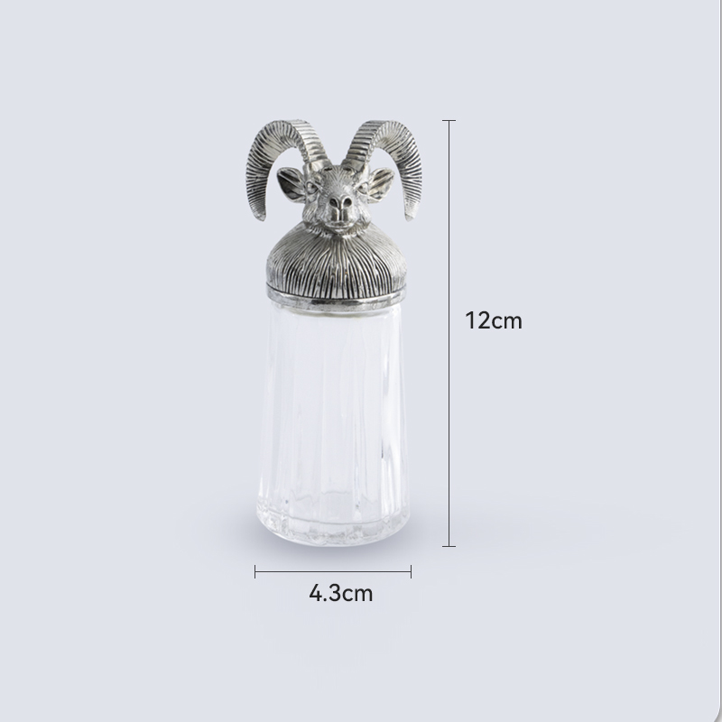 Chic Ram Head Salt & Pepper Shaker &ndash; Trendy Kitchen Piece