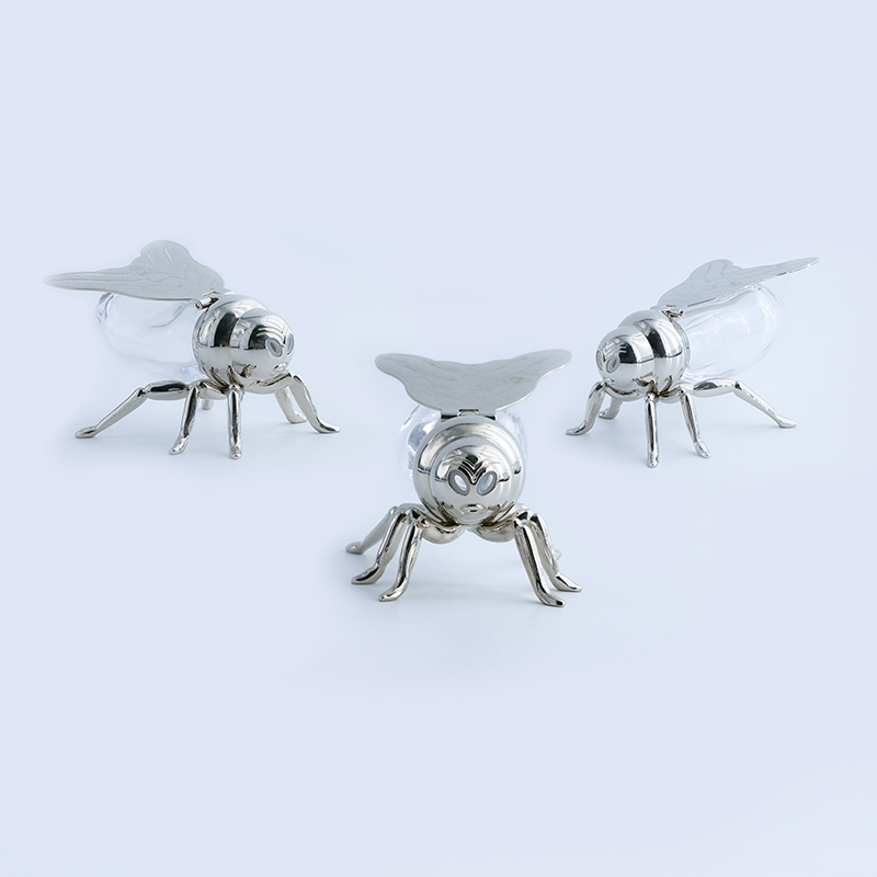 Whimsical Cicada Salt & Pepper Shaker for Fun Dining
