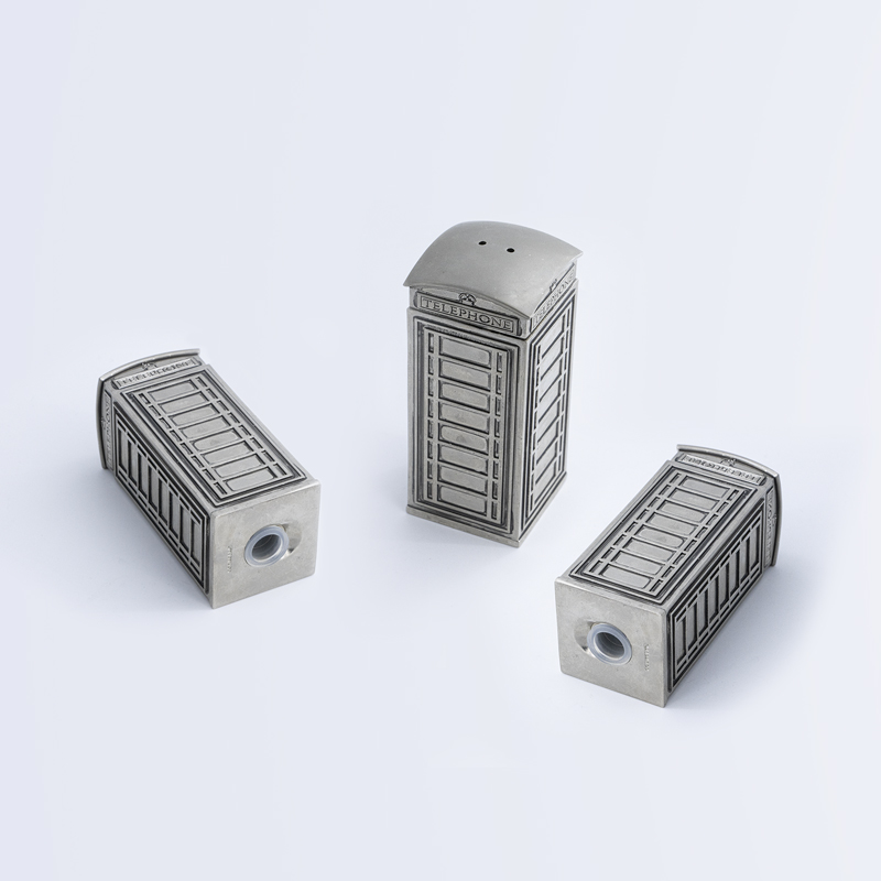 Stylish Building Salt & Pepper Shaker &ndash; Home & Camping